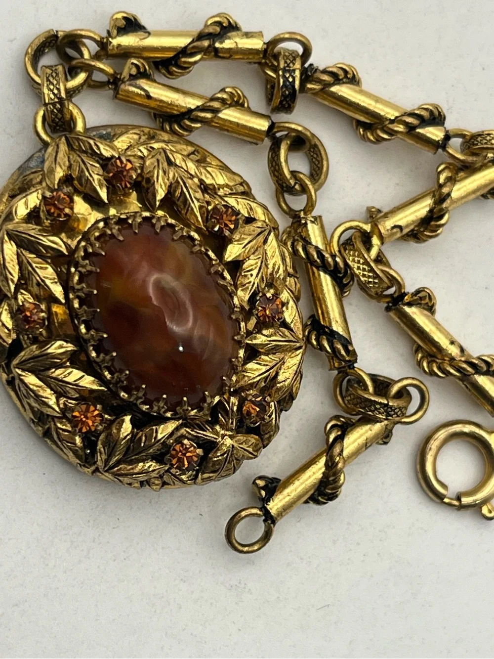 Victorian revival brown cabochon gold tone leaf rhinestone bracelet vintage